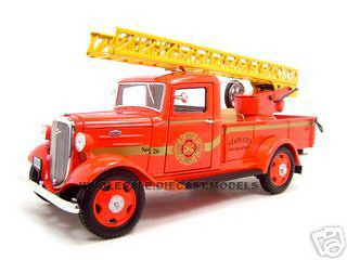 Bandai Model Gundam Rg - 1935 Chevrolet Fire Truck Diecast Model