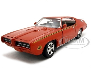 Bandai Model Gundam Rg - 1969 Pontiac GTO Judge Orange with
