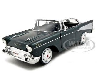 Bandai Model Gundam Rg - 1957 Chevrolet Bel Air Green 1/24