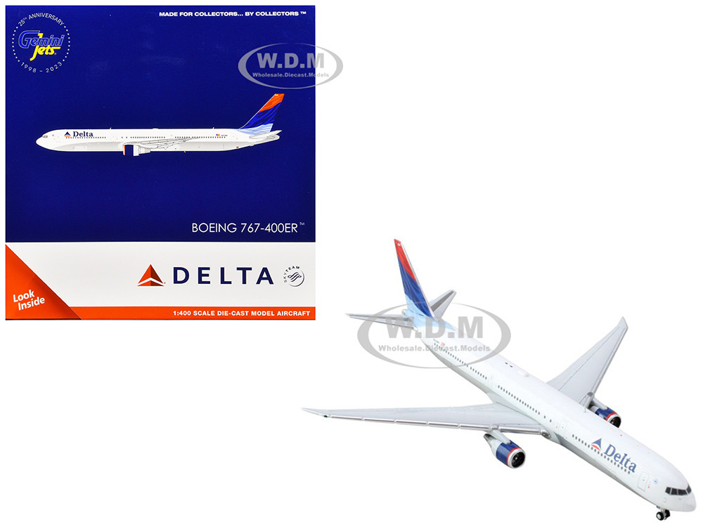 Bandai Model Gundam Rg - Boeing 767-400ER Commercial Aircraft 