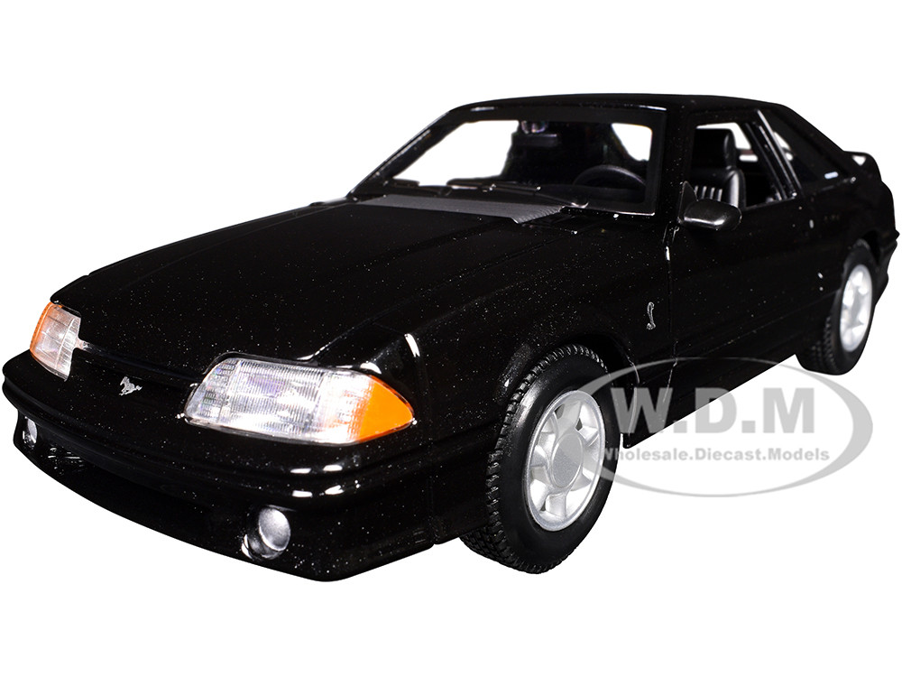 Bandai Model Gundam Rg - 1993 Ford Mustang SVT Cobra Black